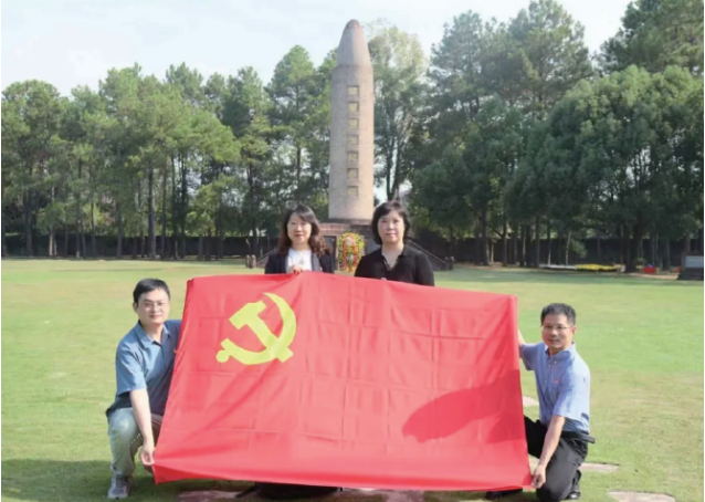 截屏2025-11-12 13.52.44 截屏2025-11-12 13.52.44