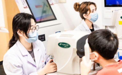 中国新闻网：上海：“一站式”近视防控+OK镜验配门诊综合体投入使用