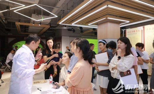 东方网：市民健康科普宣传周｜上海市眼病防治中心开展眼健康关爱系列活动